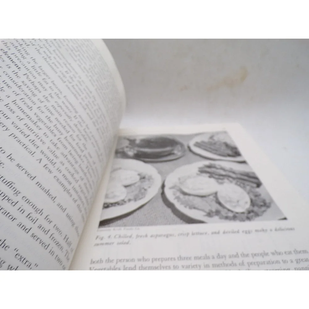 Vintage 1960 Food for the Family Wilmot Batjer 5th Ed Hardcover Cookbook Retro